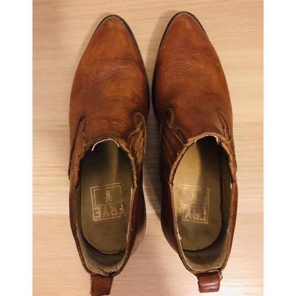 Frye Low Cut Bootie - Picture 2 of 4